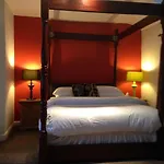 Lynebank House Hotel,