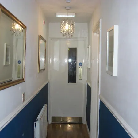 Lynebank House Hotel, Bed & Breakfast 4*