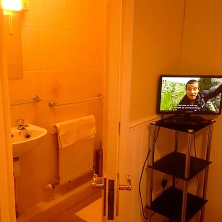 Lynebank House Hotel, Panzió 4*