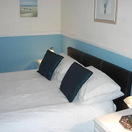 Lynebank House Hotel,